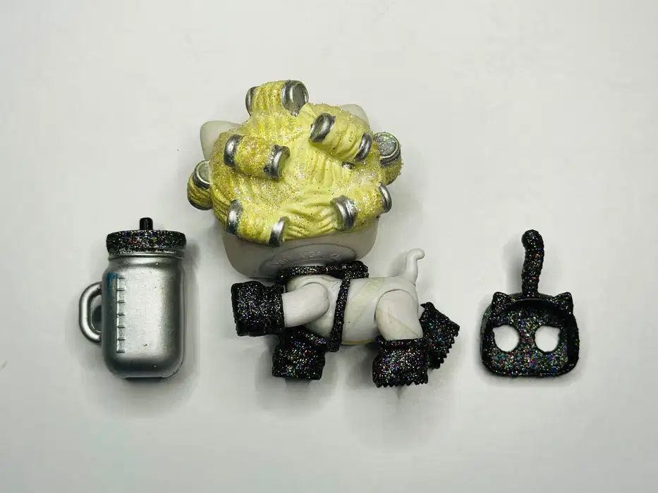 Лялька LOL Surprise Fuzzy Pets with Washable Fuzz & Water Surprises