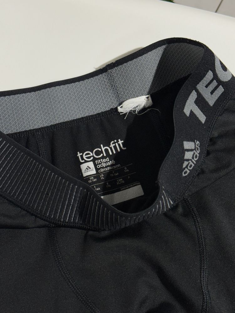 Чорні чоловічі тайтси Adidas Techfit S компресійні чоловічі лосіни