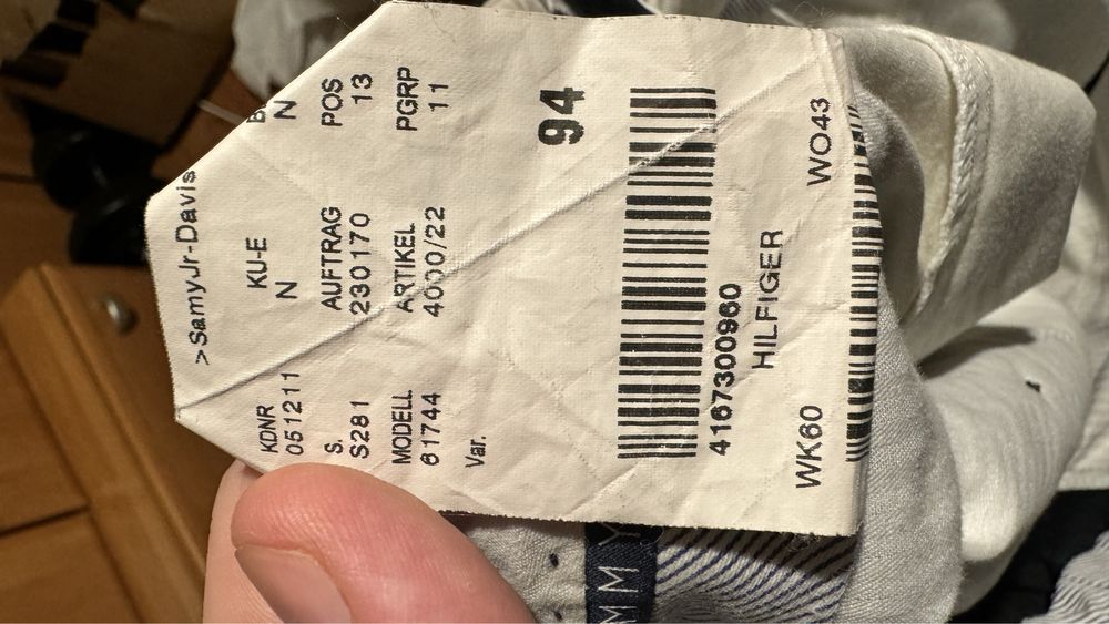 Веснльний костюм Tommy Hilfiger