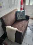 Sofa pequeno em tecido