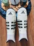 Ochraniacze nagolenniki Adidas S do hokeja na trawie