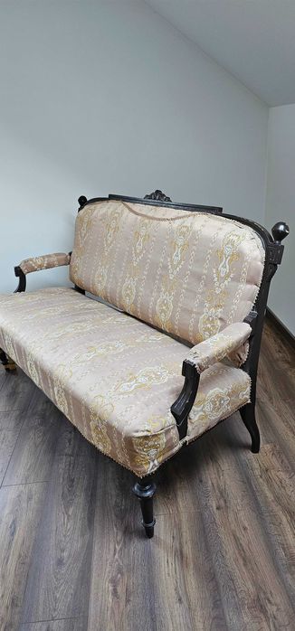 Kanapa retro do renowacji