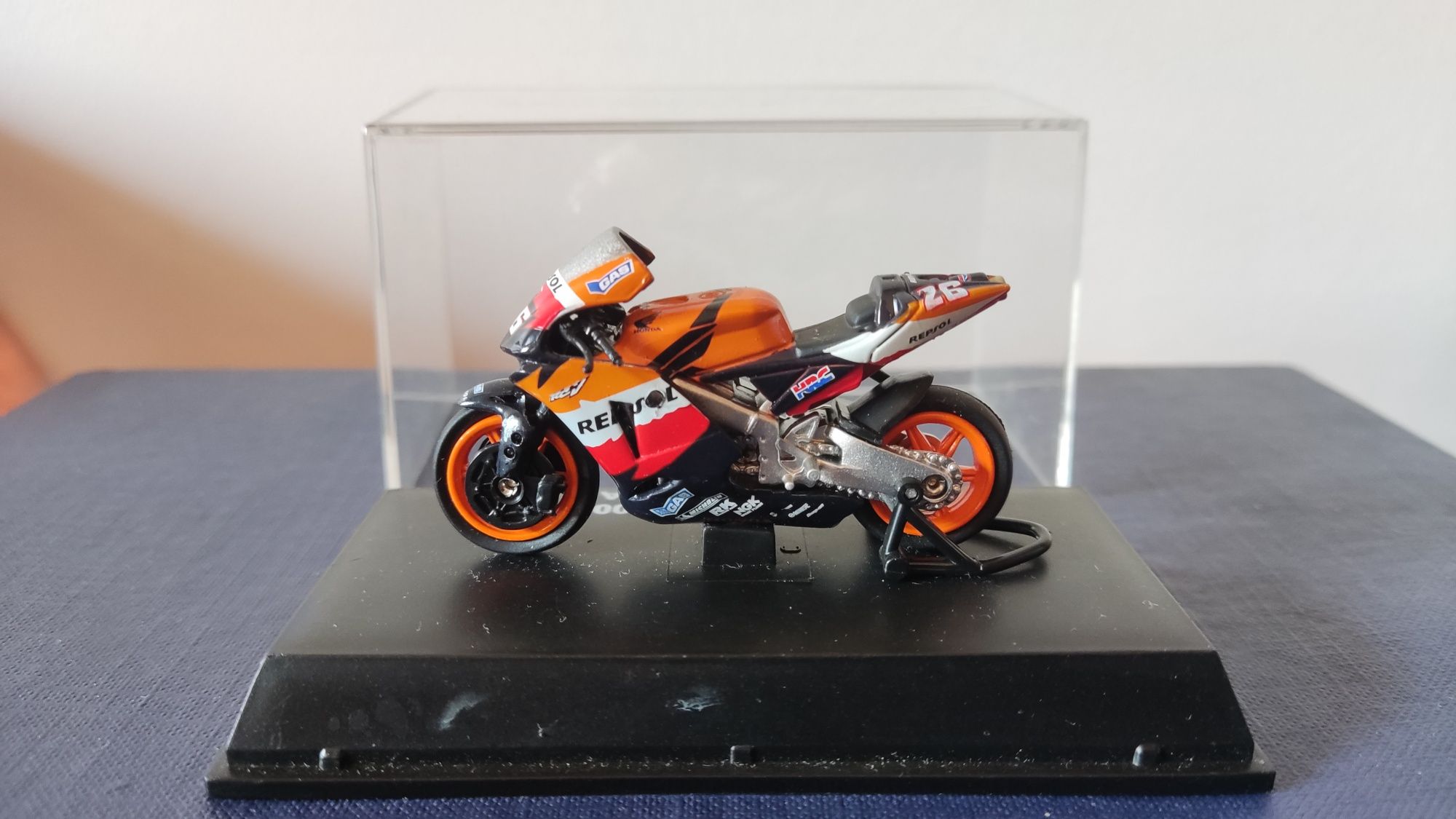 Mota de coleção Honda RC211V 2006 - Daniel Pedrosa