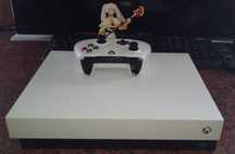 Xbox One Х 1 TB 4k