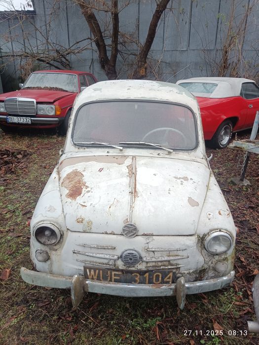 Zastawa zastava  750 / Fiat na części w całości