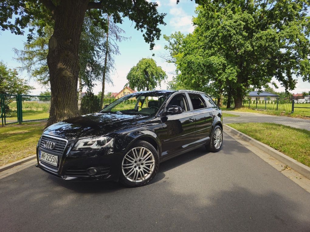 Audi A3 2.0 TFSI  s-line
200 KM • AUTOMAT • NISKI PRZEBIEG •