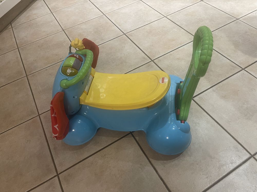 Słonik jezdzik skoczek Fisher Price