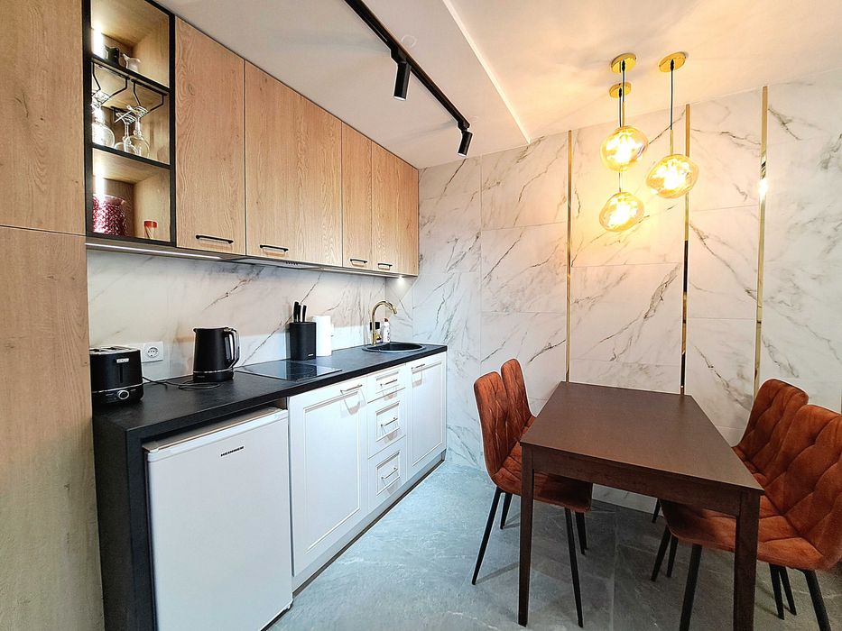 NEW Квартира біля ТРЦ Никольский, джакузі, SMART TV, центр, подобово