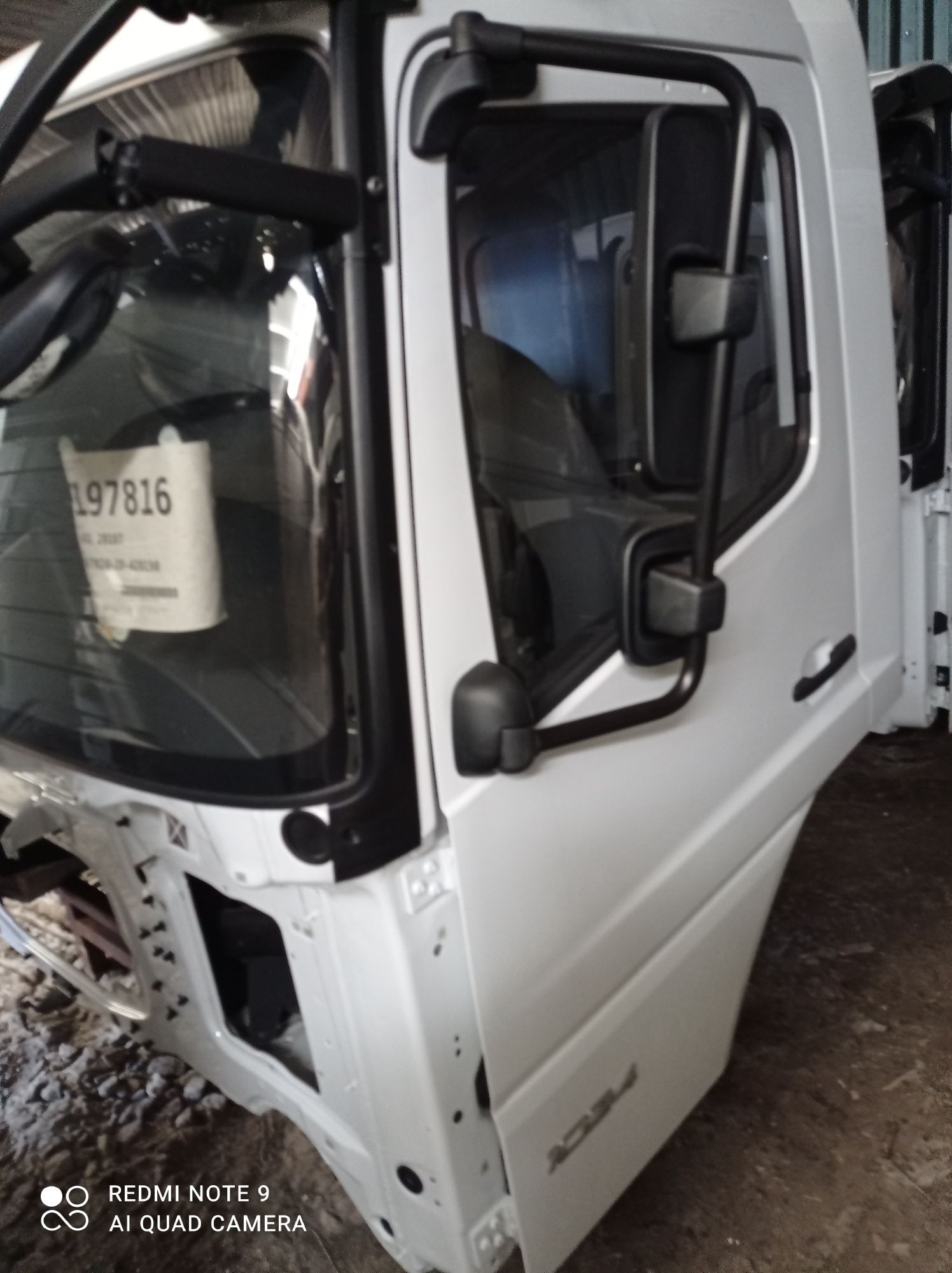 Cabines Mercedes atego Novas