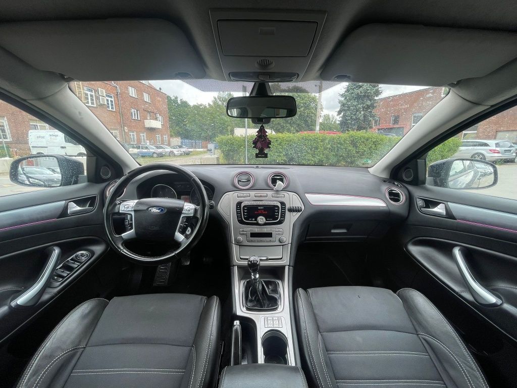 Ford Mondeo 2.0d// 6 biegów// długie opłaty// b. dobry stan//elektryka