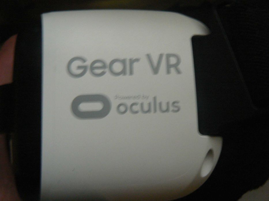 Очки виртуальной реальности SAMSUNG GEAR VR