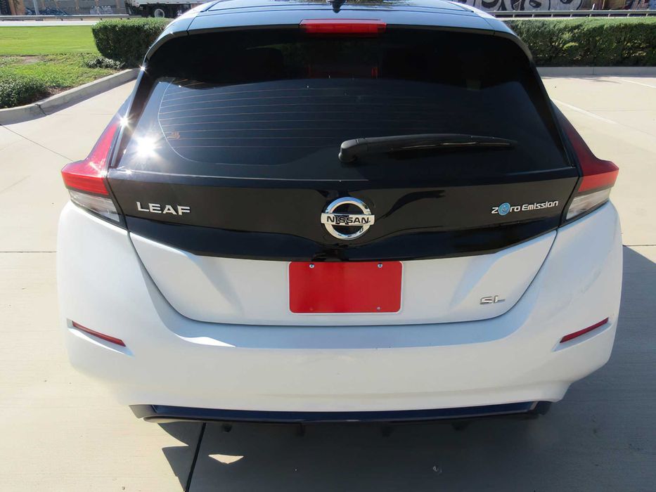 Nissan LEAF SL      2019