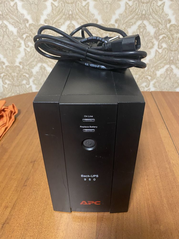 ДБЖ ИБП безперебійник инвертор APC back-ups 950