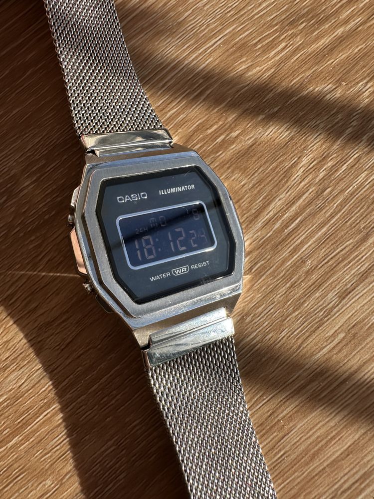 Casio illuminator A1000