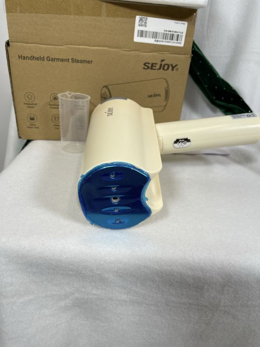 Nowa parownica do ubran Sejoy