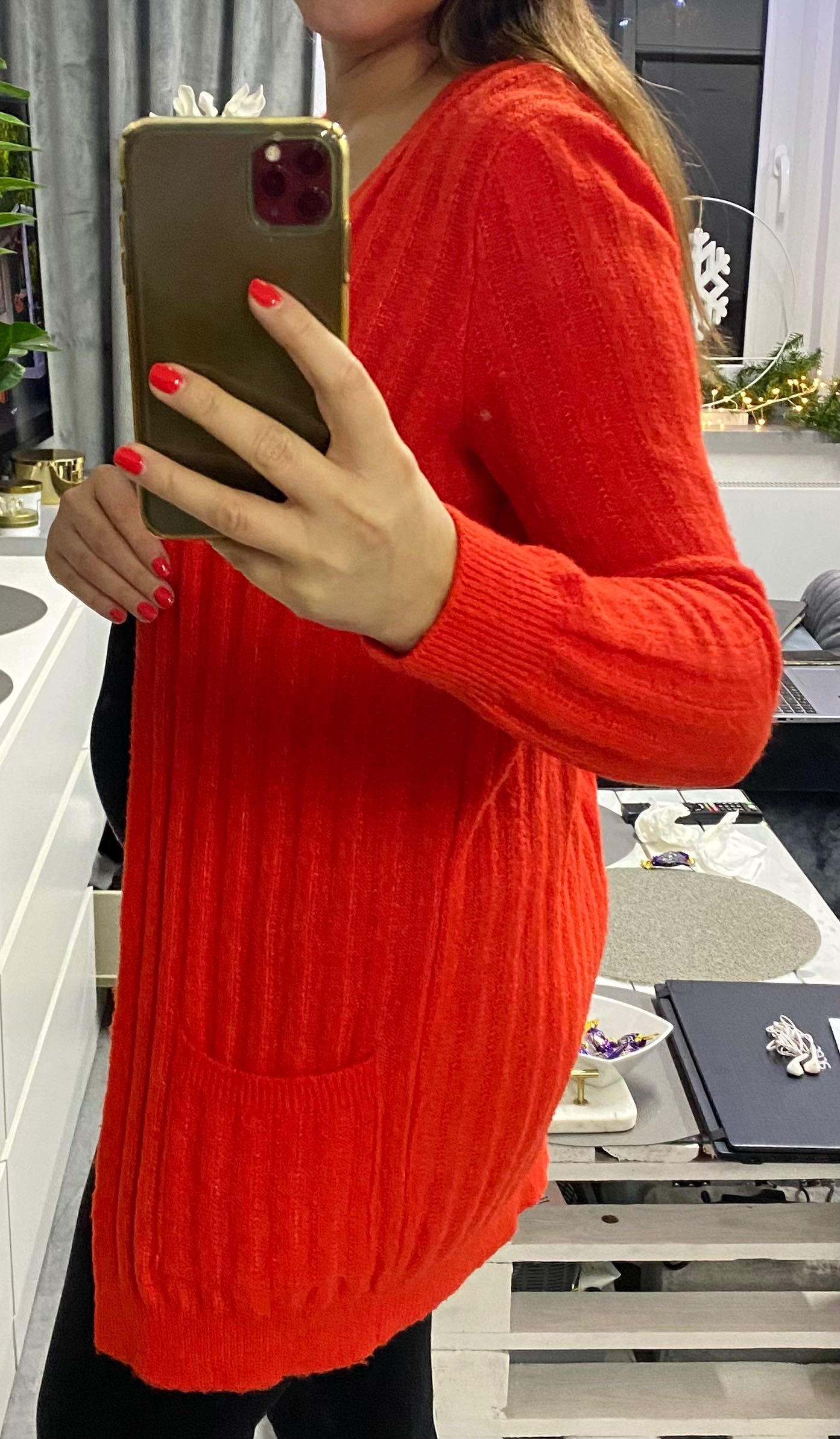 Sweterek kardigan narzutka neonowy czerwony kolor