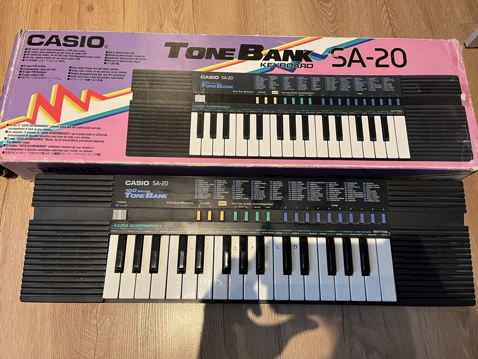 Casio Tone Bank Keyboard SA-20 vintage z lat 90.