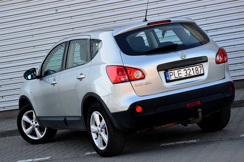 Nissan Qashqai 2.0 Benzyna*4x4* Panorama* Kamera Cofania* Hak *Zadbany