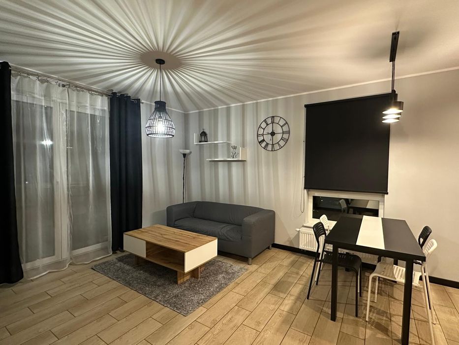 Wynajmę mieszkanie 37 m², Balkon, Miejsce w hali, komórka lok.