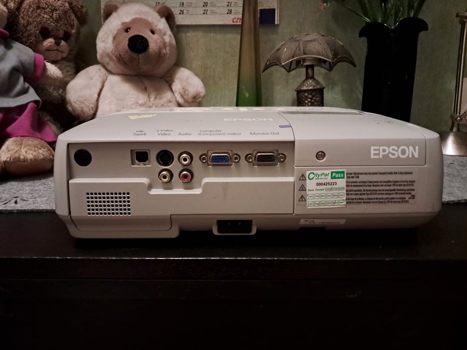 Projektor Epson EB-X6 pilot kable torba