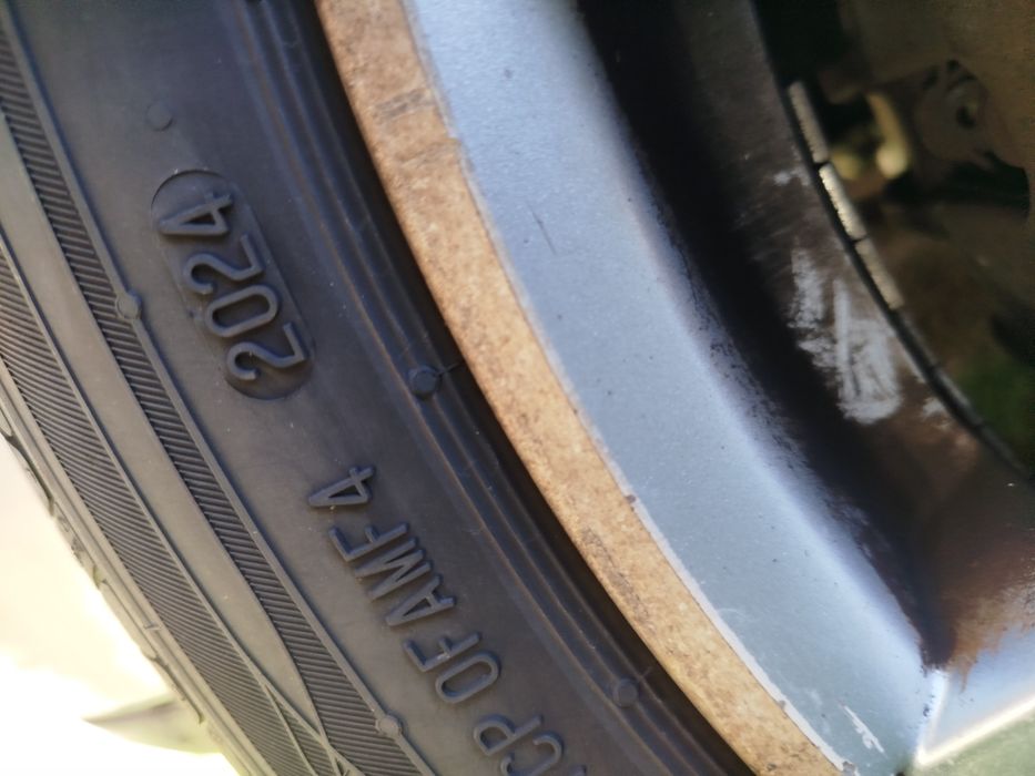 Jantes VW pólo com pneus como novos 195/50 R15
