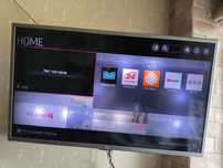 Телевізор LG 32 смарт + кронштейн