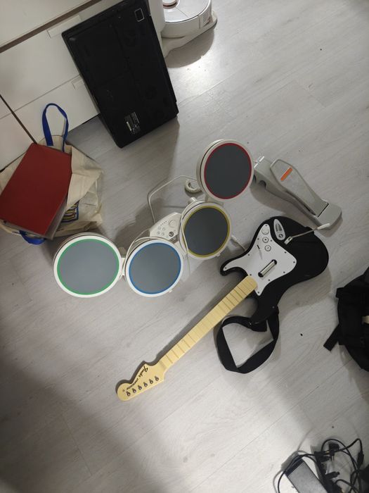 Rock Band комплект на фото