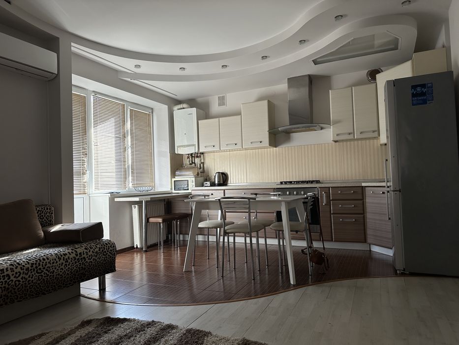 Подобова оренда 3-х кімнатної,Боздош