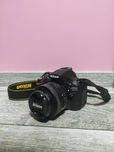 Lustrzanka Nikon D5200 – niski przebieg, dwa obiektywy