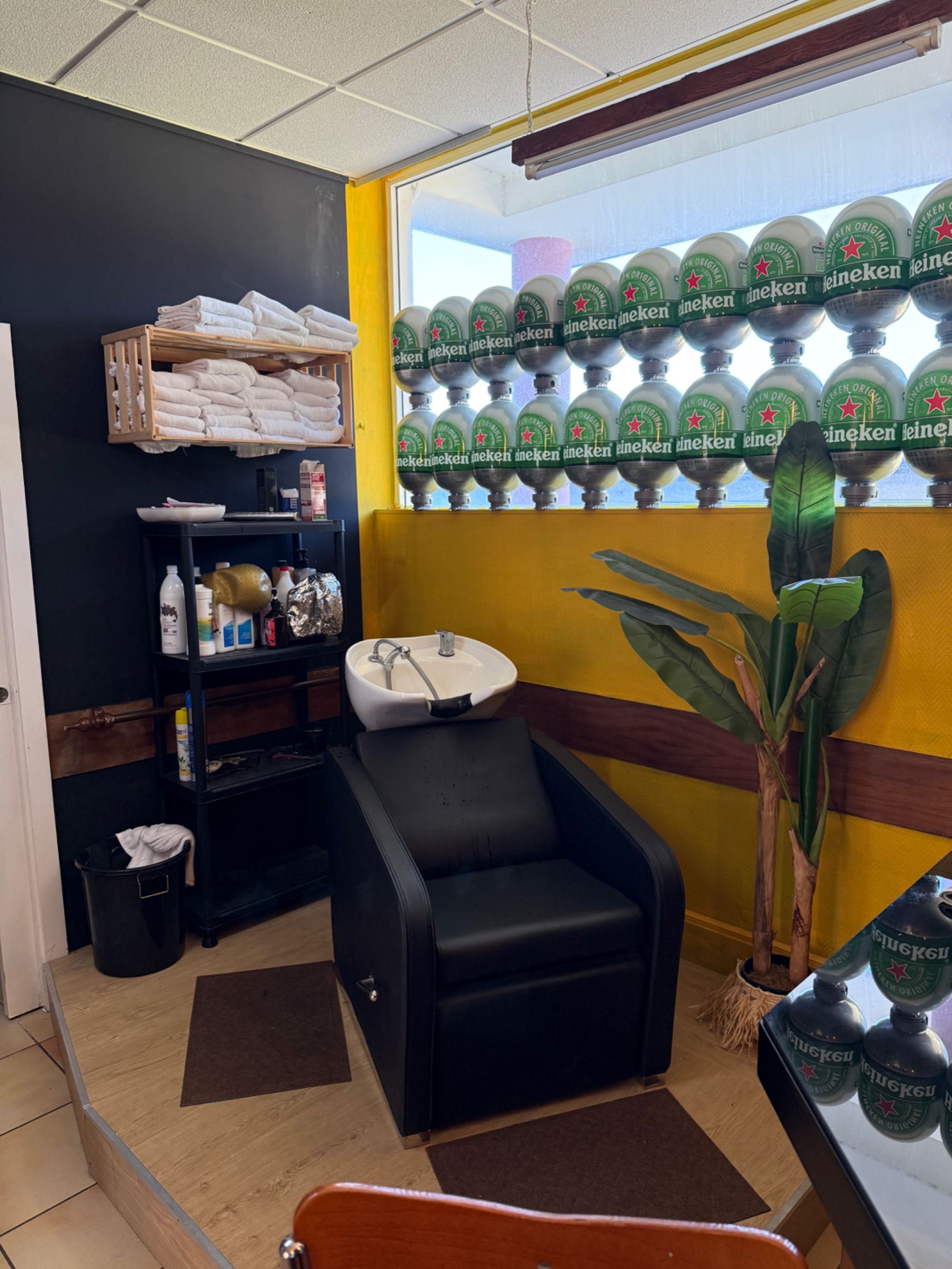 Barbearia em pleno funcionamento.!
