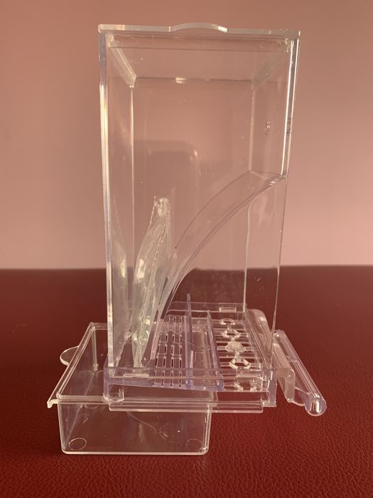 Comedouro de pássaro sem sujar