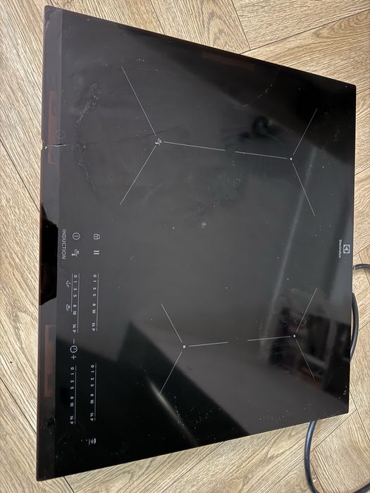 Plyta indukcyjna Electrolus EIS6134