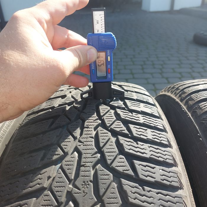 Opony zimowe 205/55 R 16