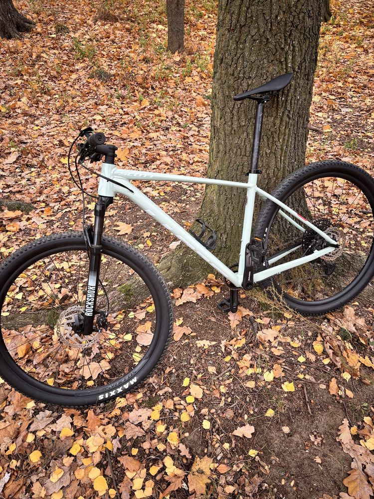 Scott contenssa scale 940