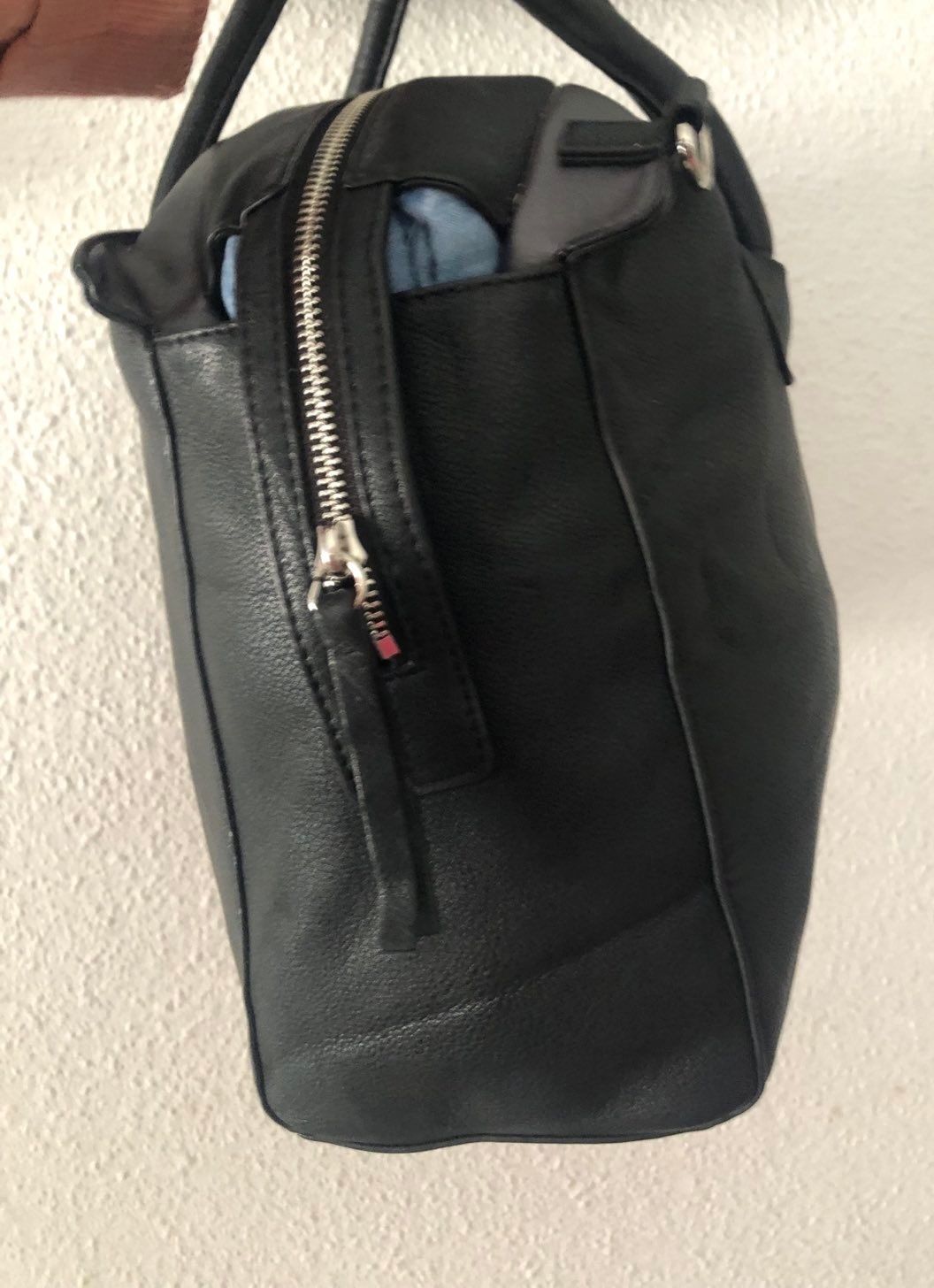 Кожаная сумка Hilfiger
