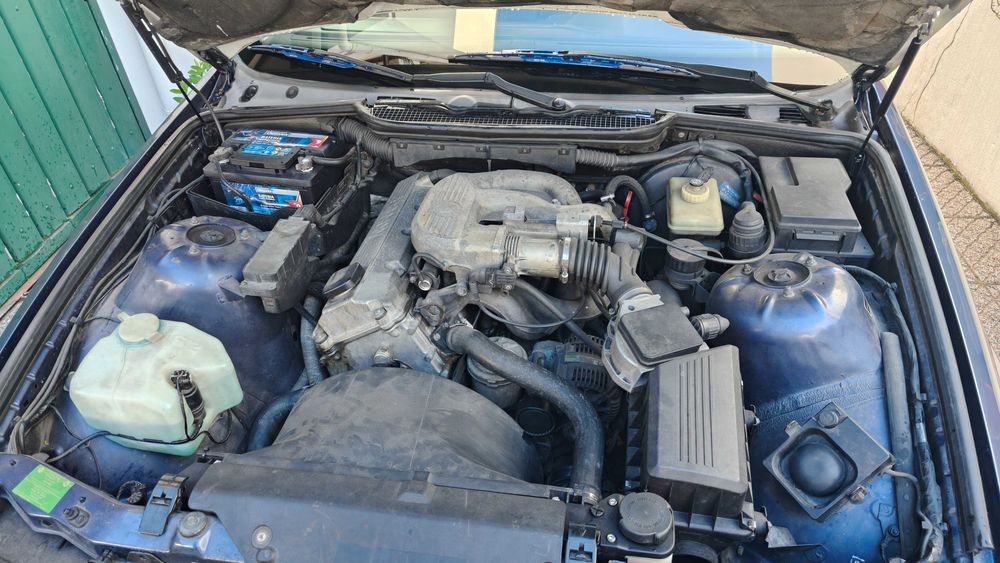 Vendo BMW E36 316i  88 000KM