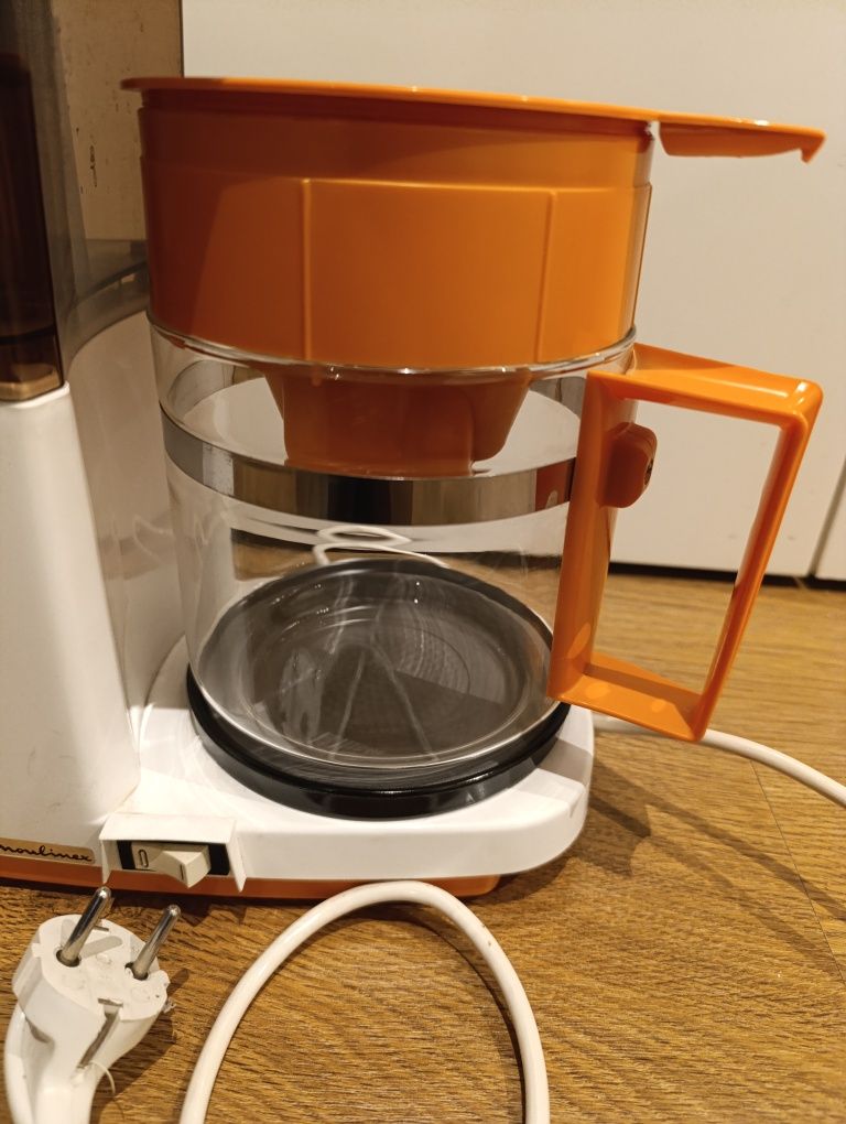 Cafeteira e chaleira vintage da Moulinex