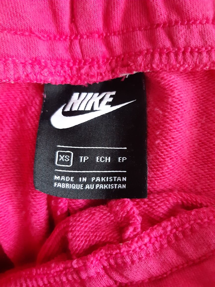 Спортивні штани Nike