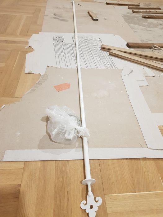 Karnisz biały 230 cm