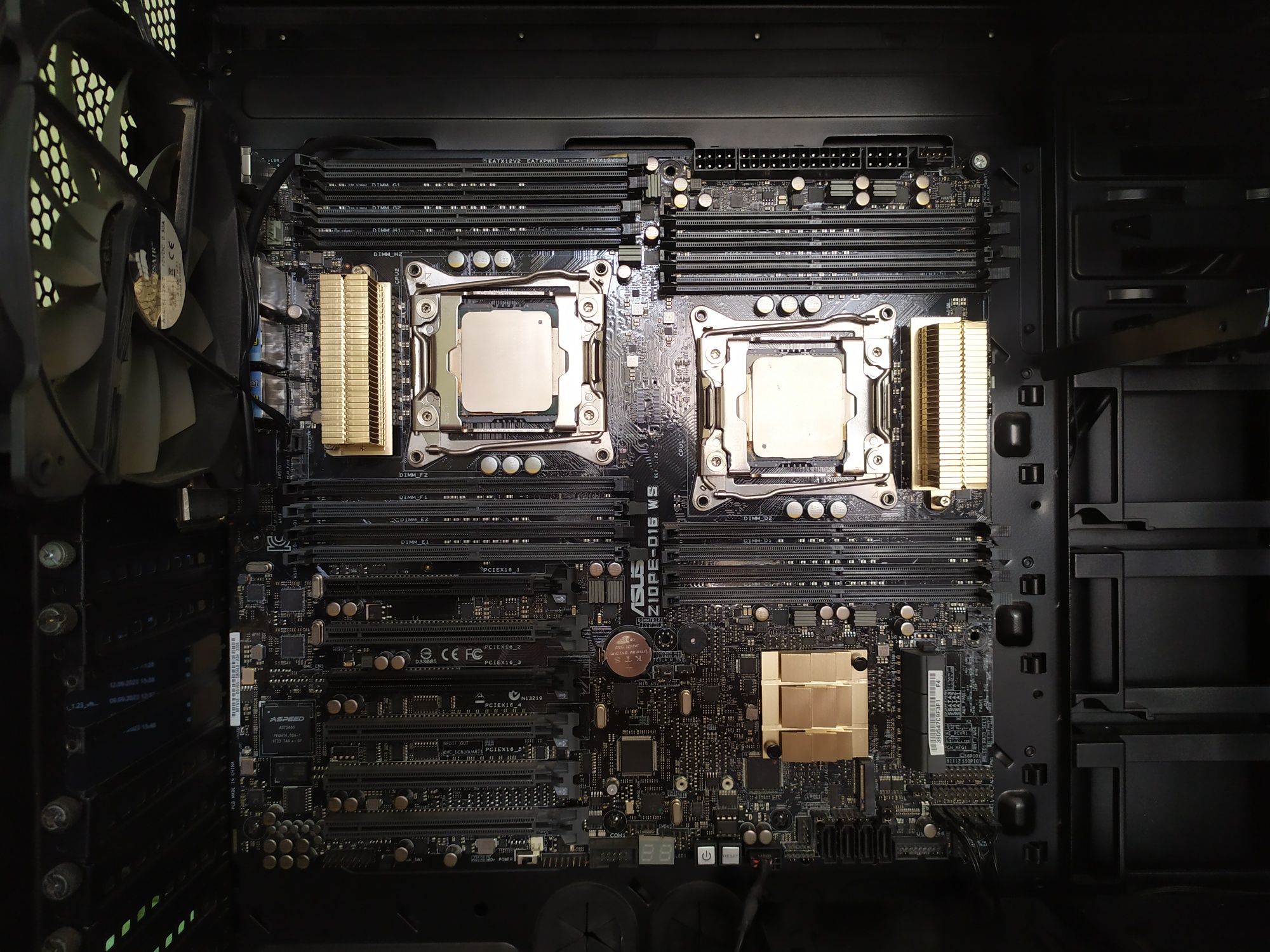 Asus z10pe-d16 ws, Corsair obsidian 750d, xeon e5 2660 v3, Cougar 120