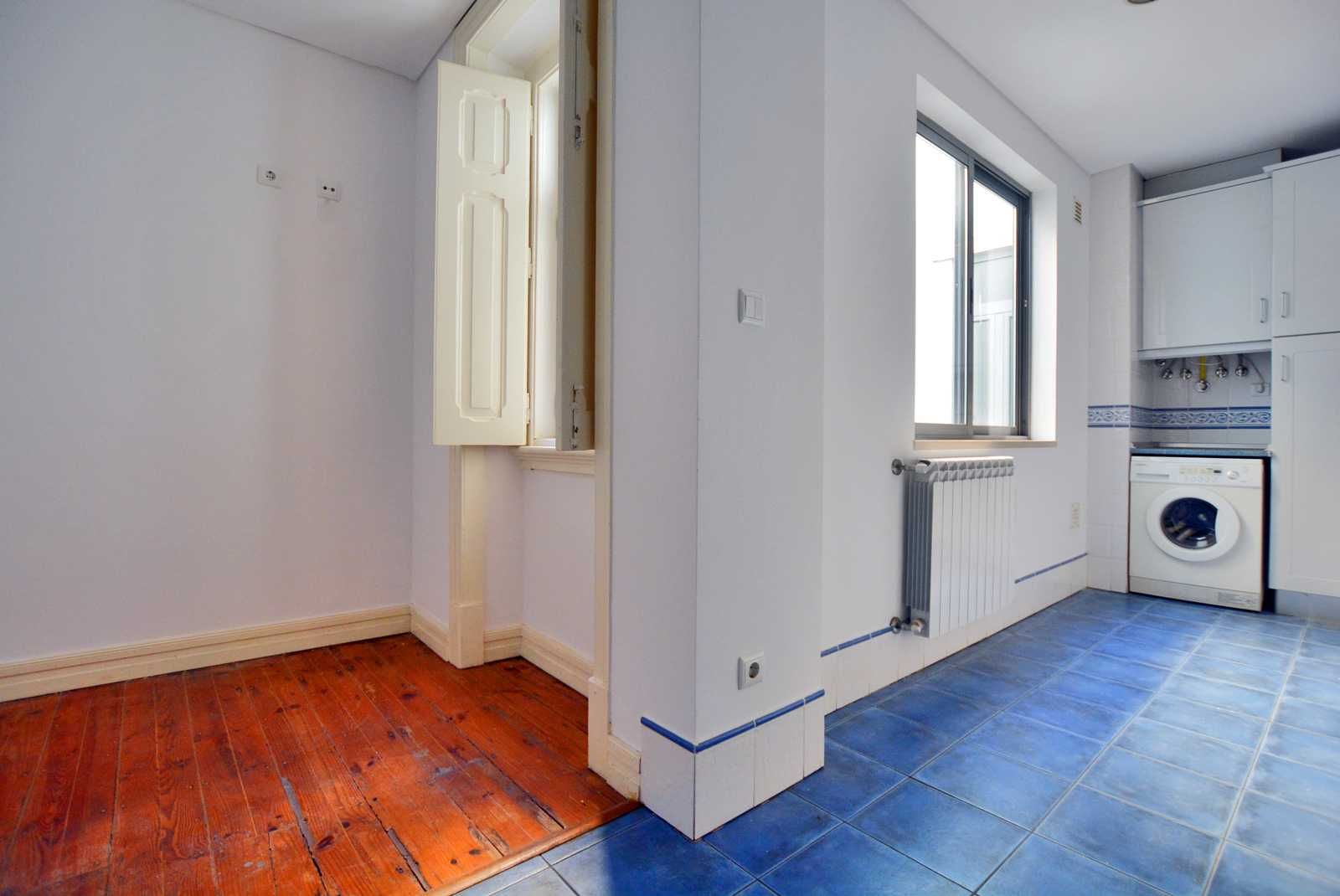 Quarto com varanda - centro de Lisboa
