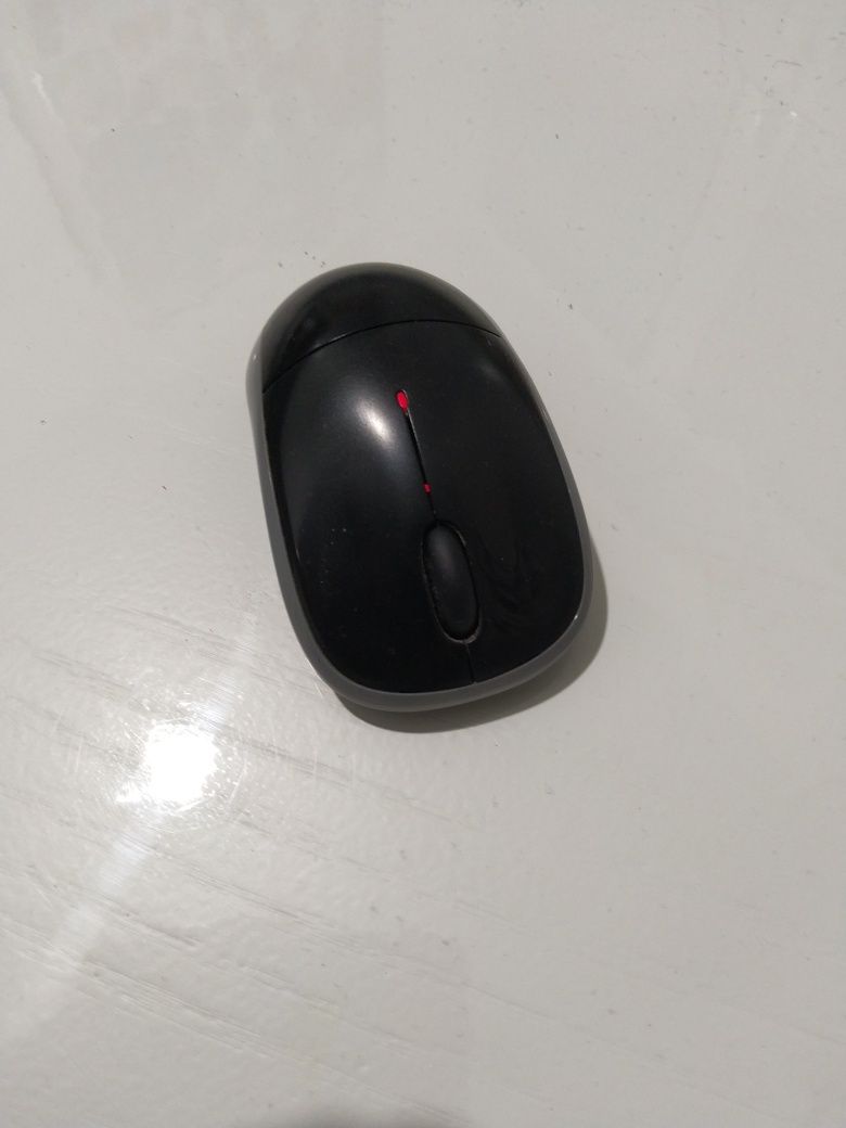 Компьютерая мышь Logitech