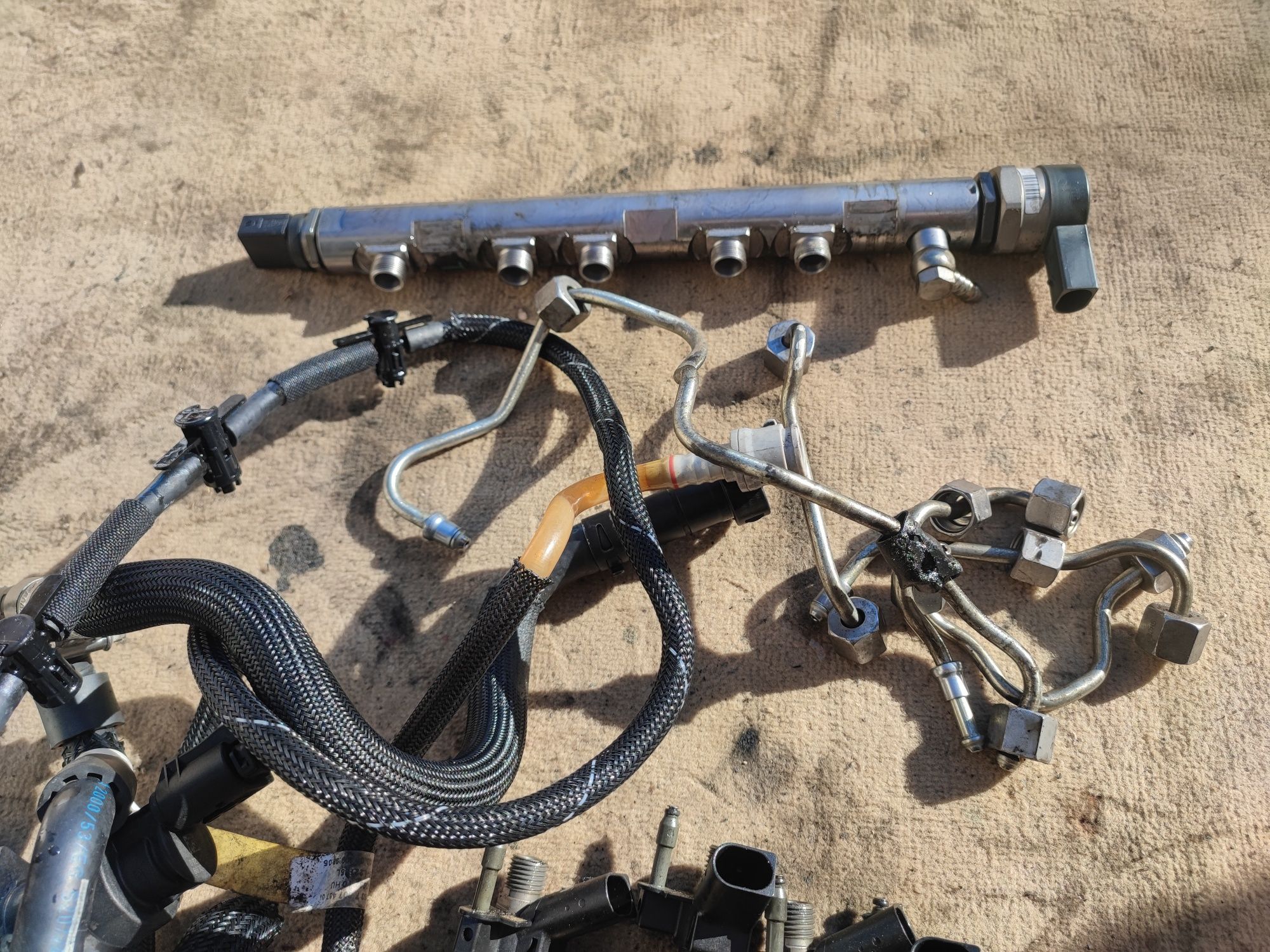 Wtryski wtryskiwacze  pompa wtryskowa BMW E90 e91 e87 E60 E61 n47  177