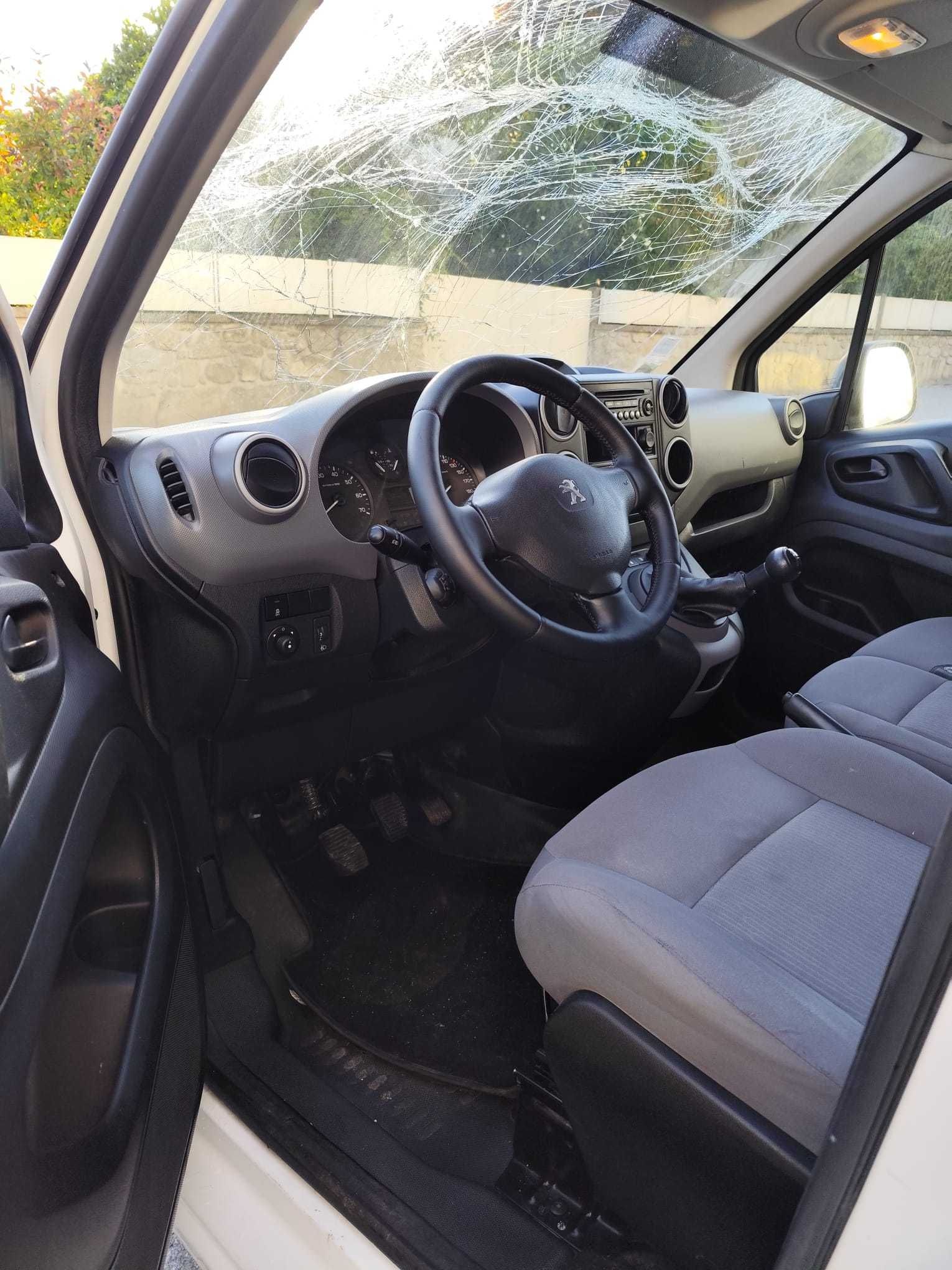 2015 Peugeot Partner