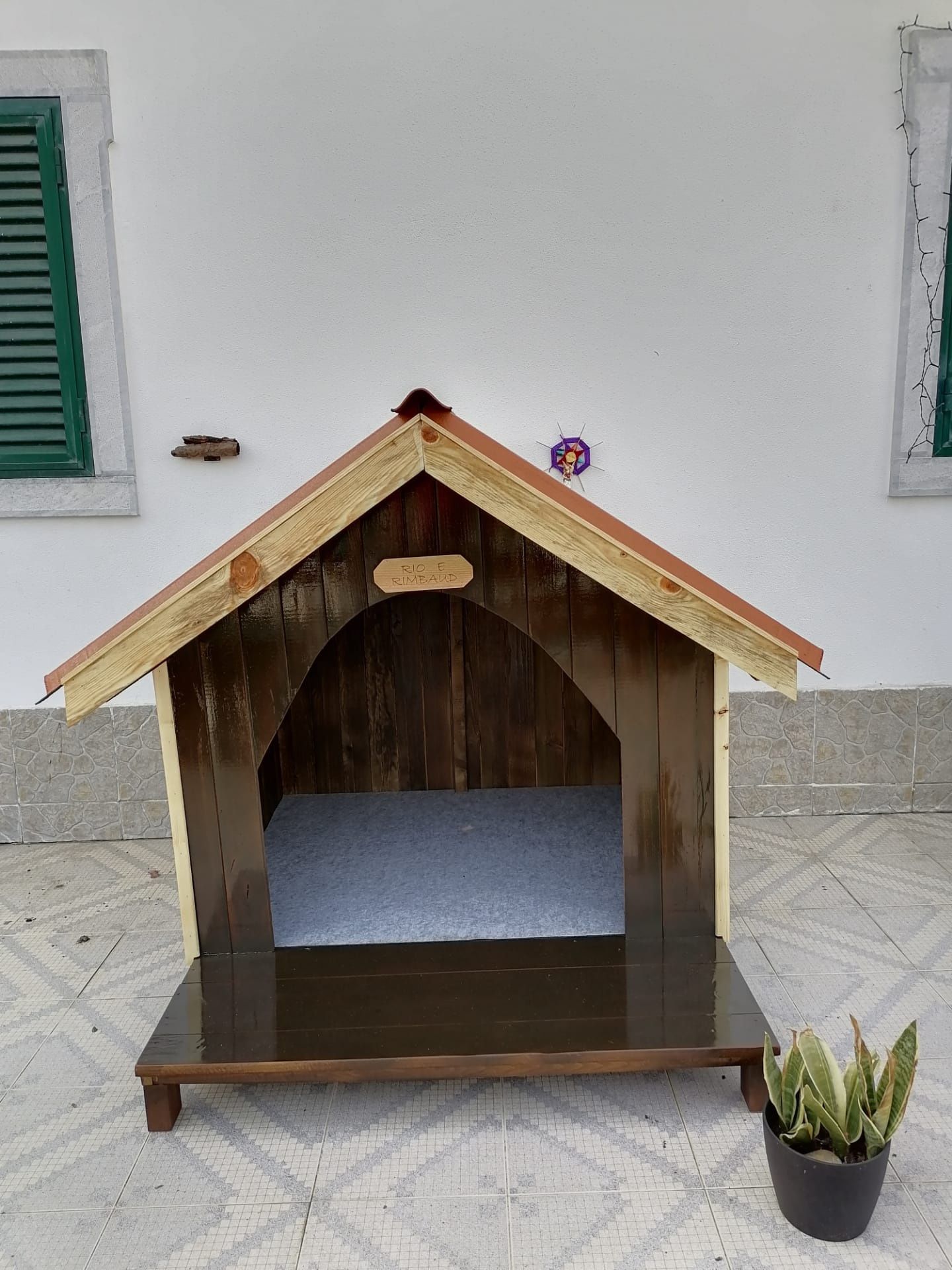 Casota familiar para 2 cães de porte grande