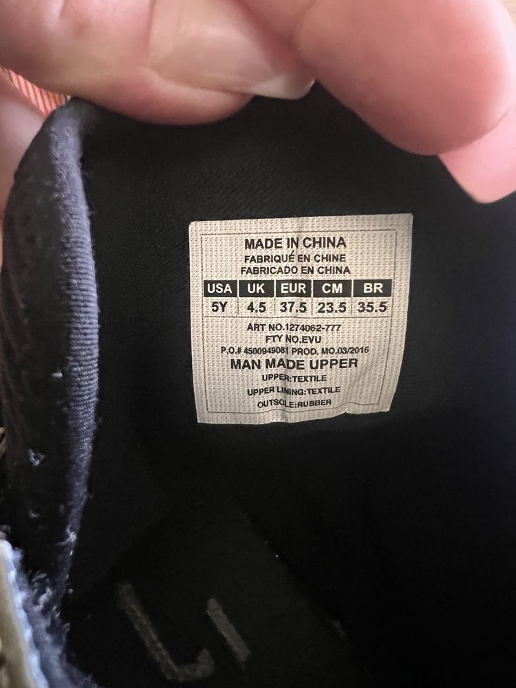 Продам кросівки Under Armour Оригінал!