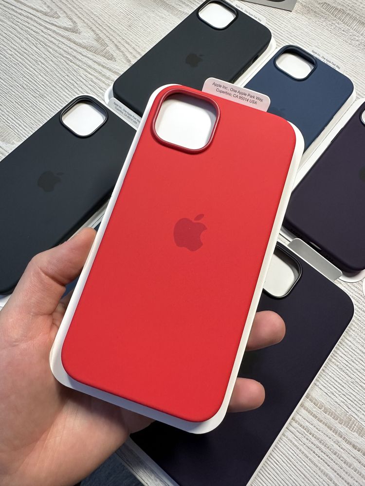 Силиконовый чехол для iPhone 14 / 14 Plus Silicone Case