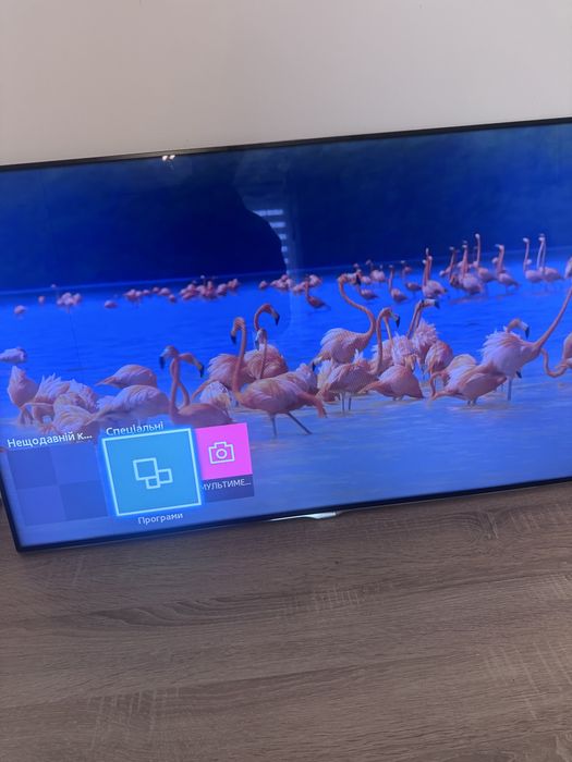 Трлевізор Samsong 40дюймів Смарт