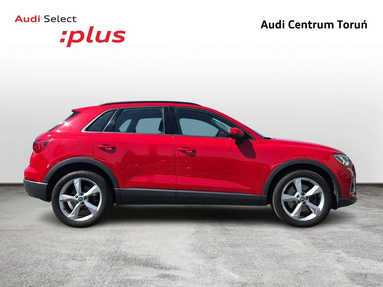 Audi Q3 quattro_ReflektorLED_Skóra_Asystenci_Ambiente_Gwarancja