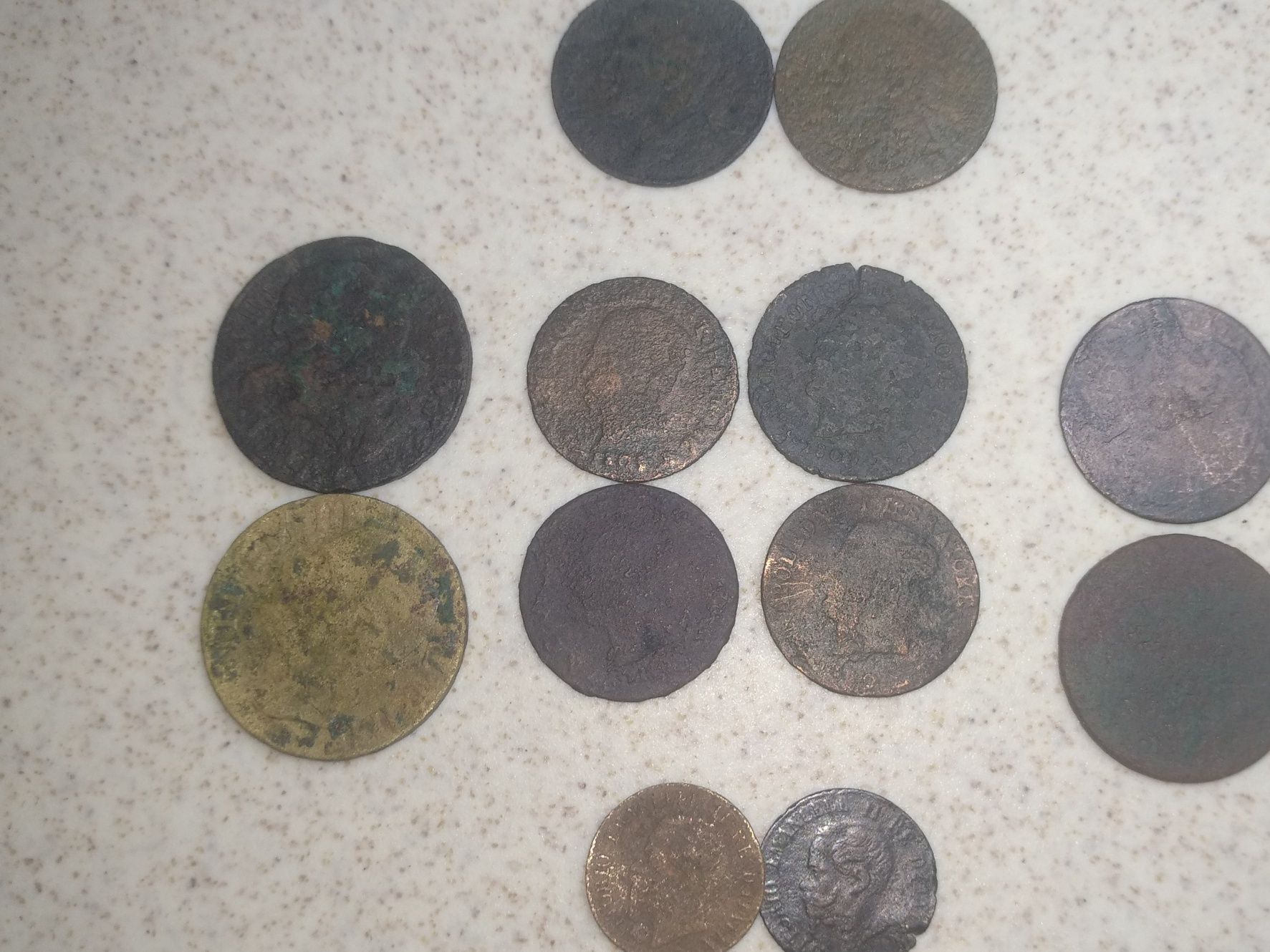 Різні старовинні монети
